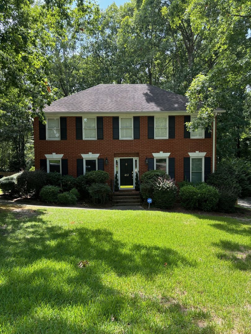 Available Now ! In Cambridge Neighborhood