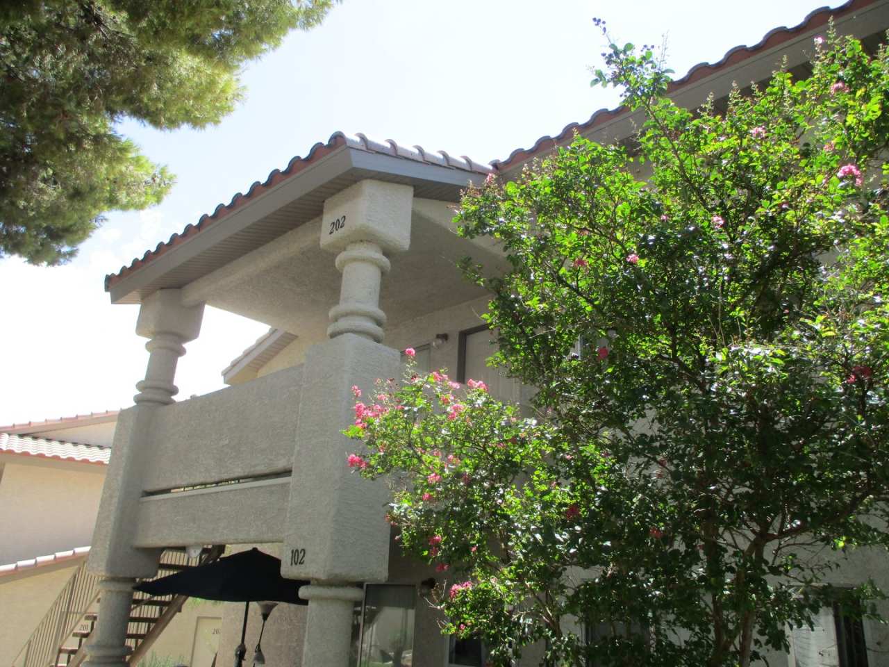 APPLICATION PENDING- Rock Springs I Condo - Upper Unit