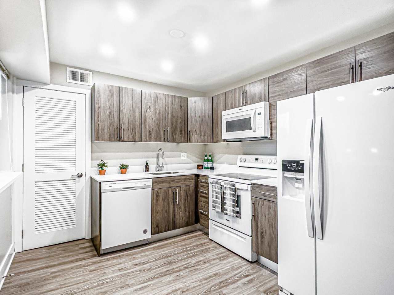 Castlebrook Apartments