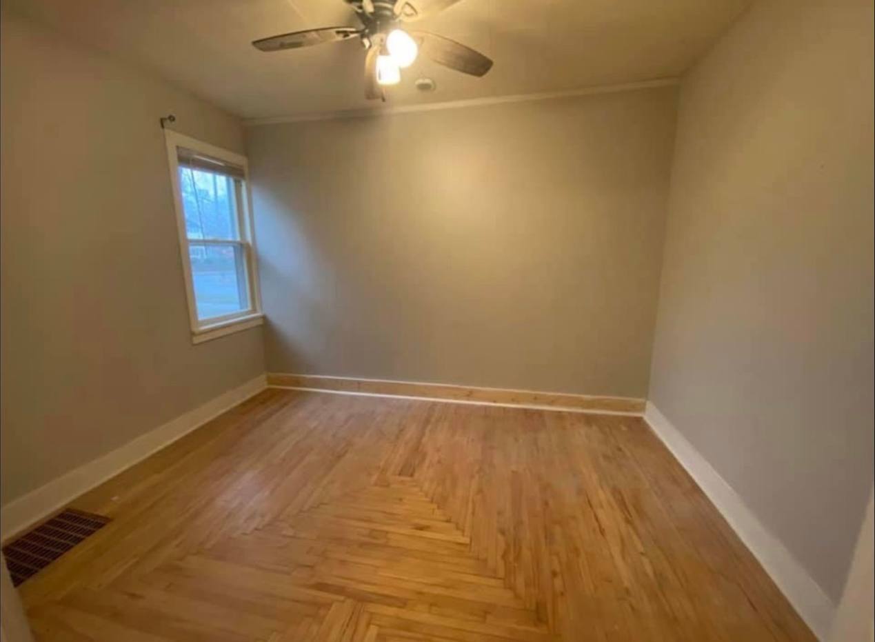 Hoff - 05 - 1527 Ferry Street