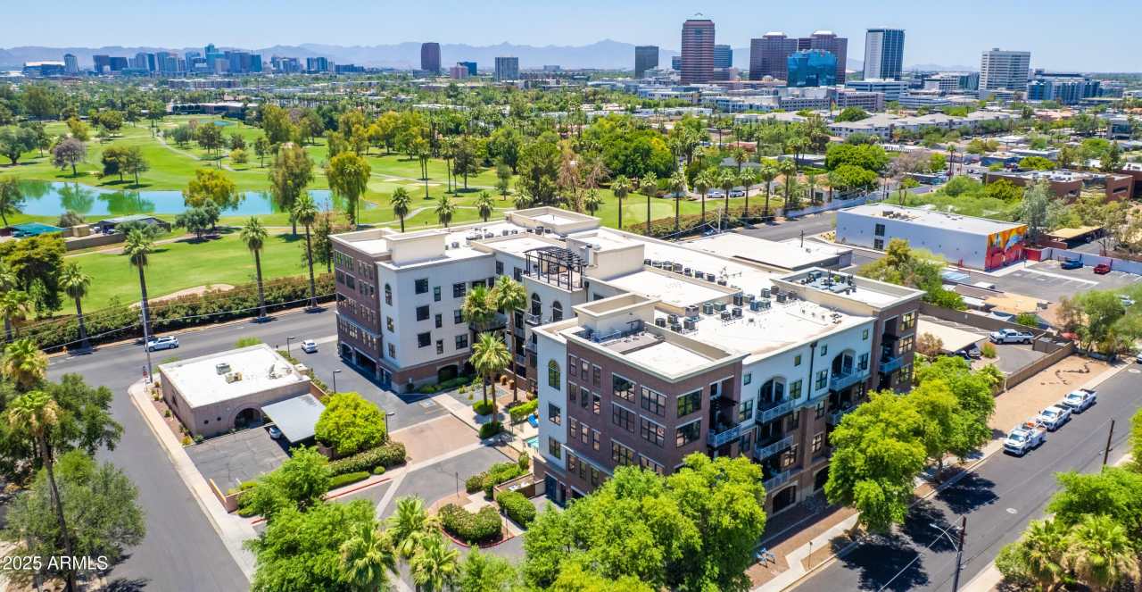 914 E OSBORN Road unit: 208