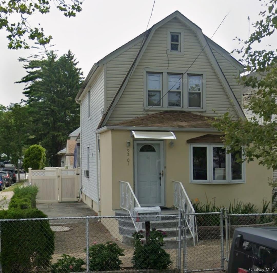 92-01 220th Street unit: Apt# 2Nd Fl