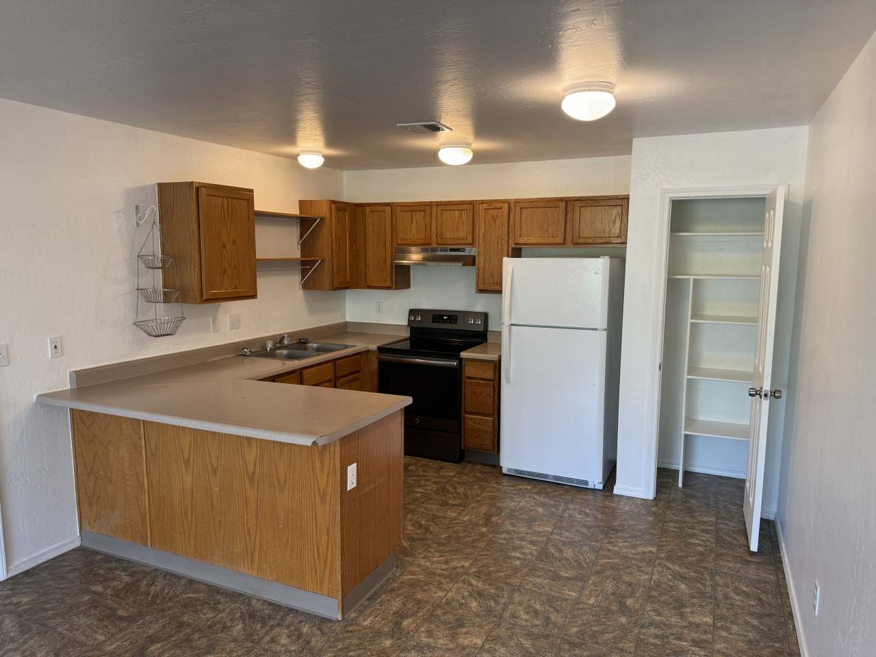 4150 North Montezuma Avenue