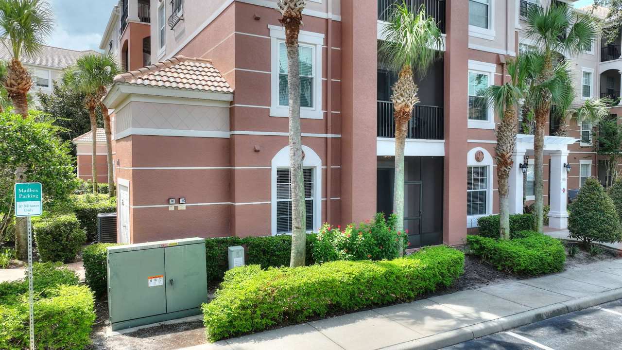 First floor condo in Champions Gate! Ready for immediate occupancy! Water, Basic Internet  Cable Included!