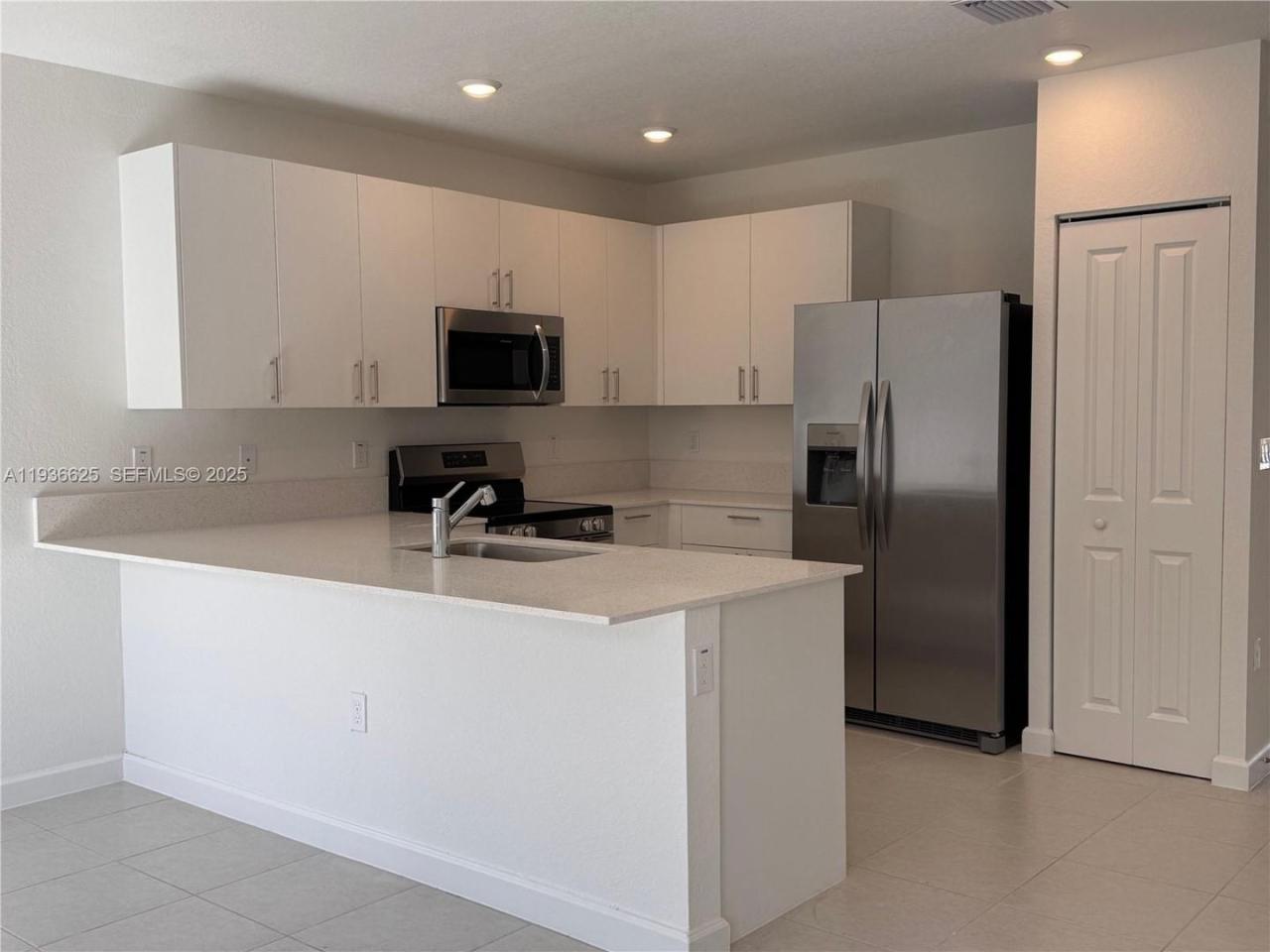 5742 Graceful Way, Delray Beach, FL 33484