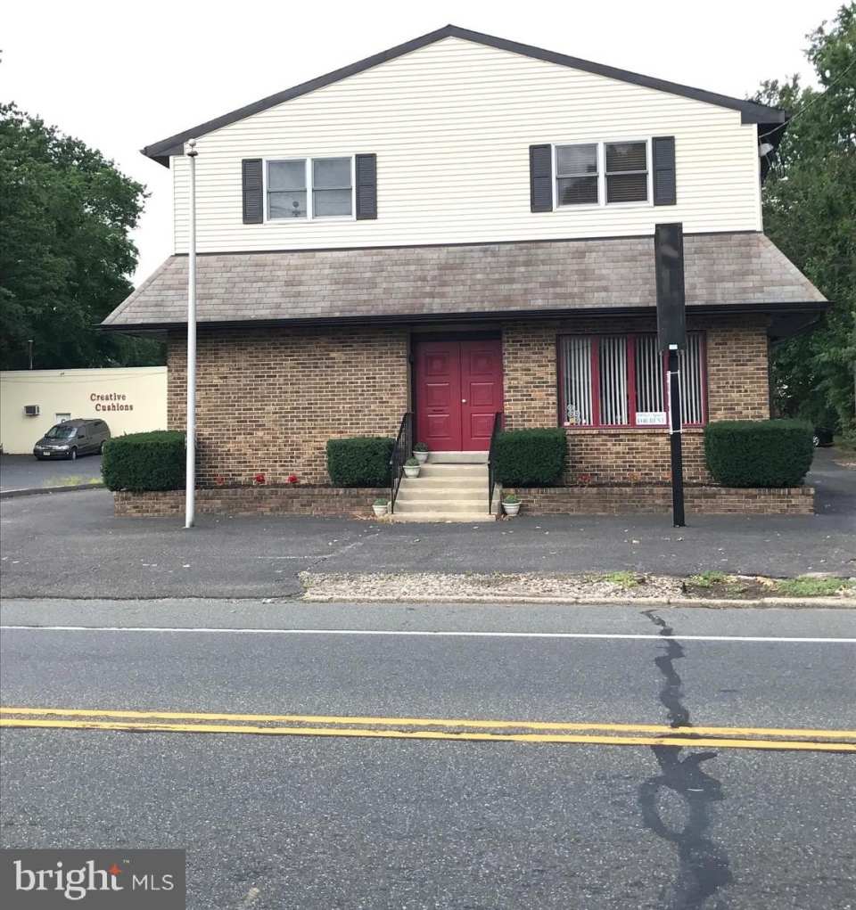 220 S WHITE HORSE Pike unit: 3