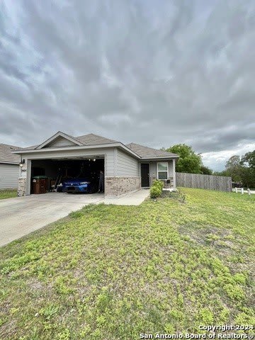 7404 elm trail