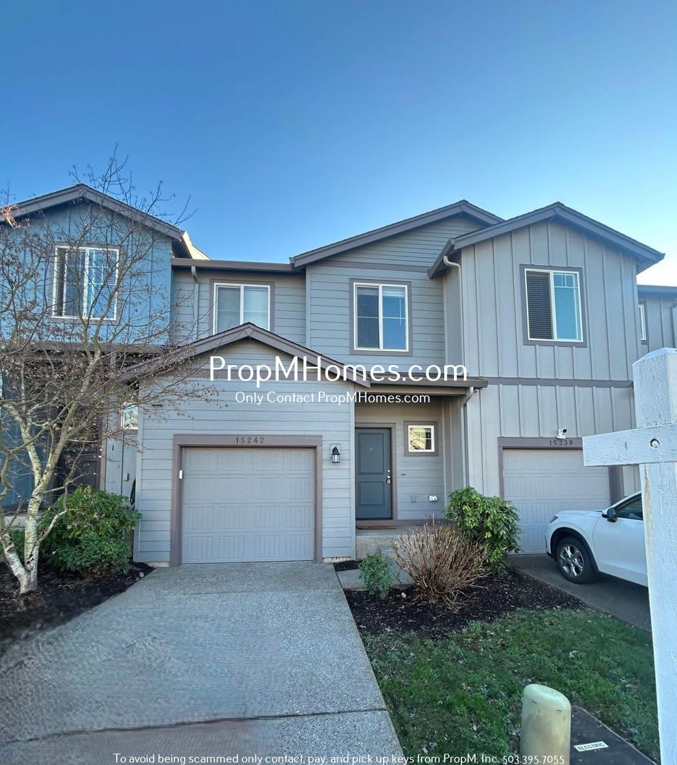 Beautiful Damascus Three Bedroom Townhouse in Wind Swept Waters!