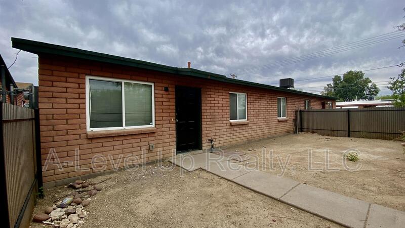 1045 South Herbert Avenue - 1