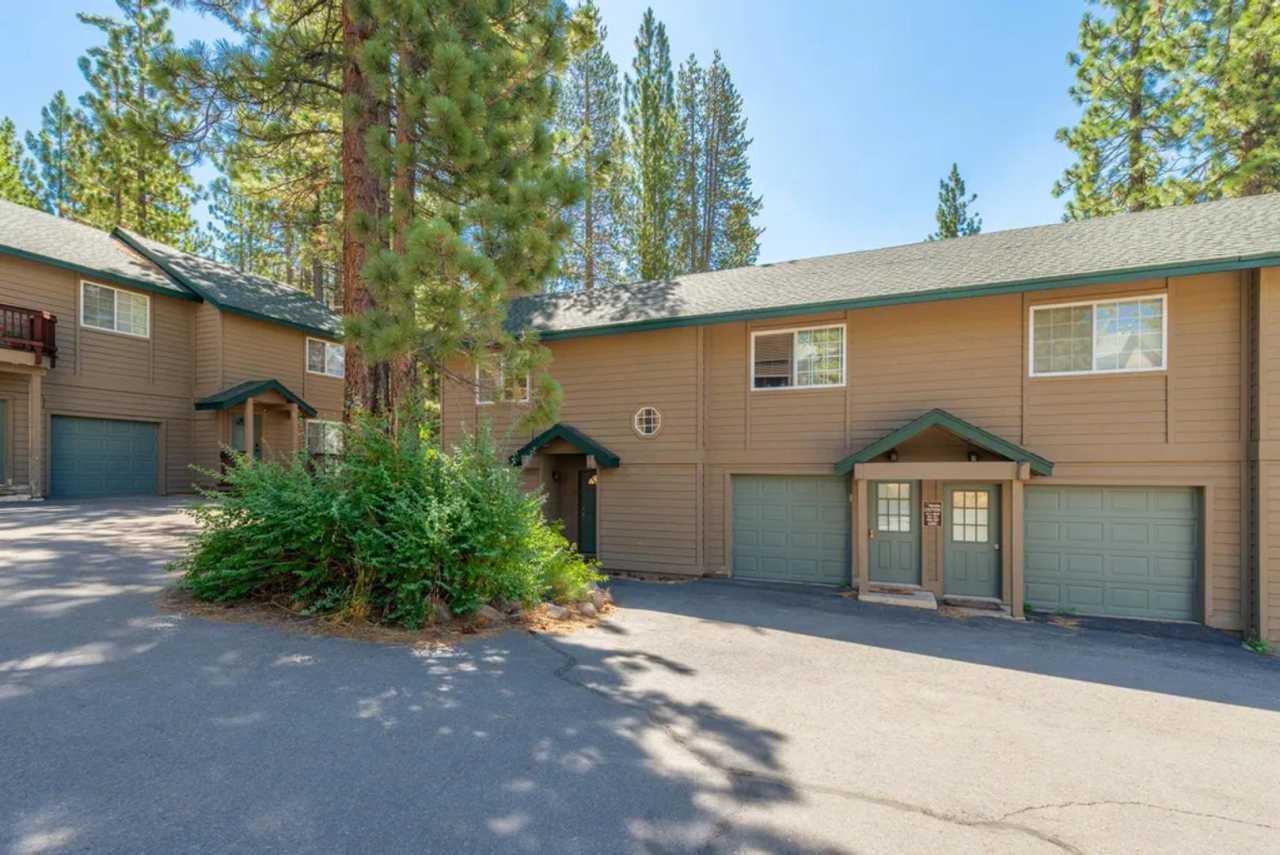 Summer Lease: Tahoe Donner Townhome Packed w/ Potential! Fully Furnished, 2 Units, Garage!