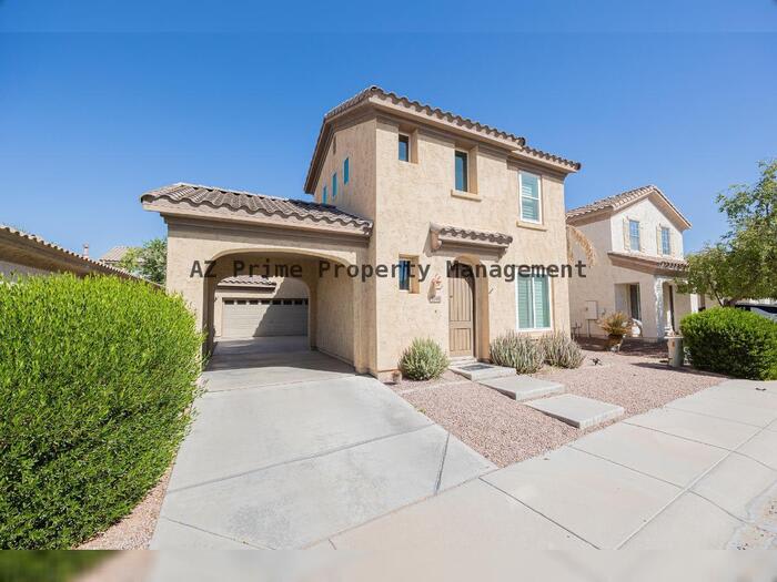 2046 East Stephens Place