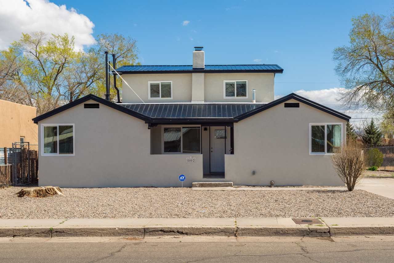 5002 La Cienega Street Northwest