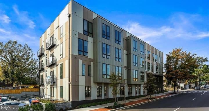 5230 GEORGIA Avenue NW unit: 402