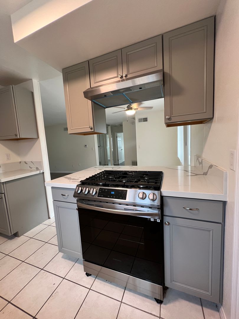 3 Bedroom House in Santee with Pool