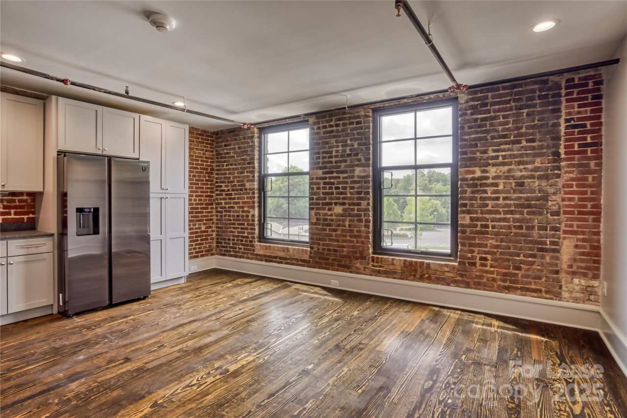 166 N Broad Street unit: 202