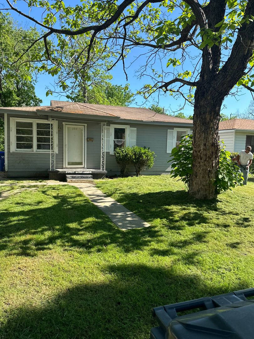 Near Carver Elementary!