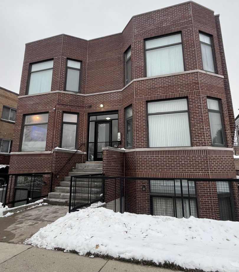 5644 N CALIFORNIA Avenue unit: 2S