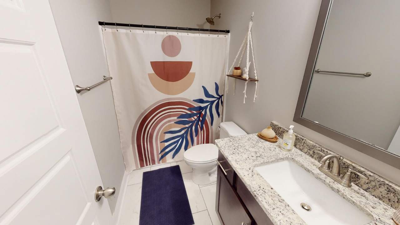 Charming 3-Bedroom Home with Modern Finishes in the Heart of Clarksville