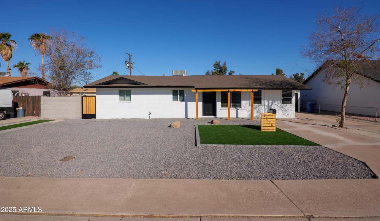 2056 E ORANGE Street