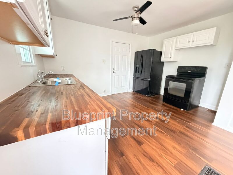 1701 4th Terrace West