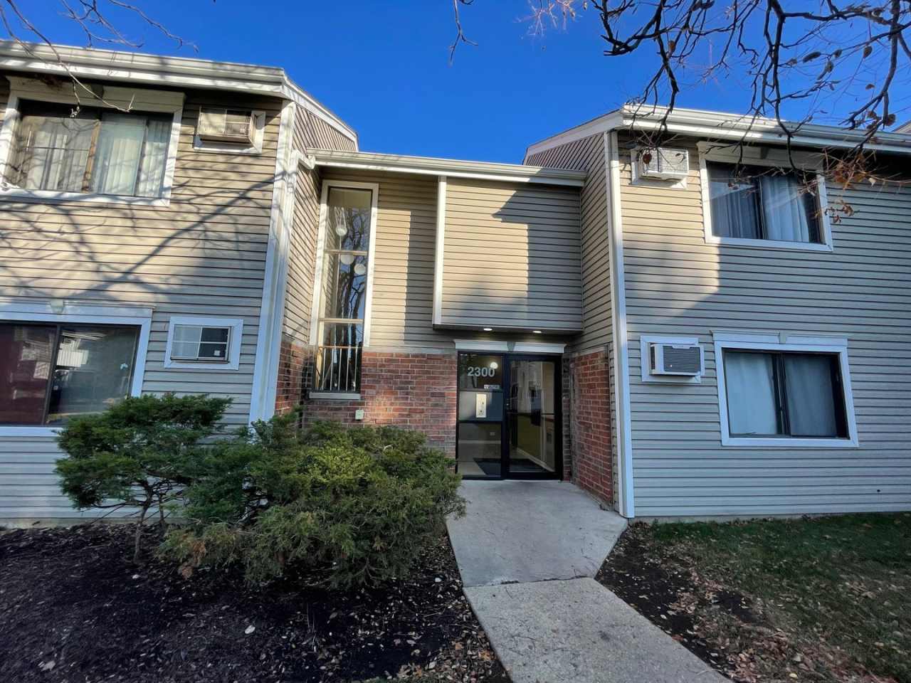 2300 Bayside Dr Unit 5 CON 4578