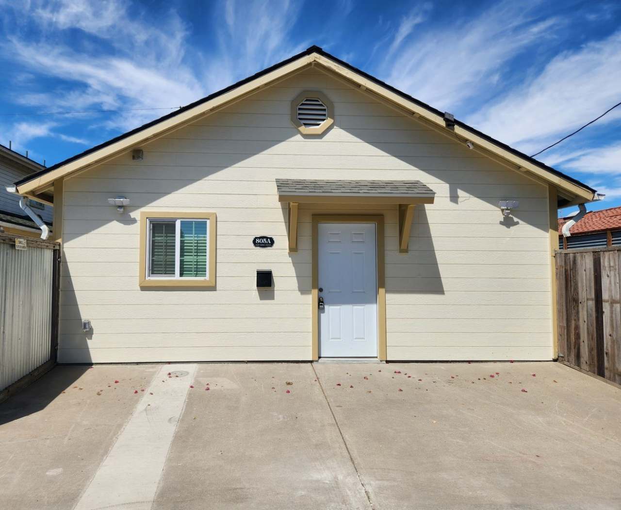 Beautifully Designed 1 Bedroom ADU