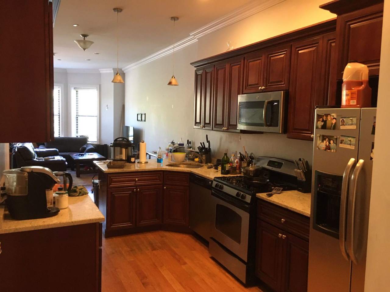 Beautiful 3 bedroom unit near Boston University and the Green Line!