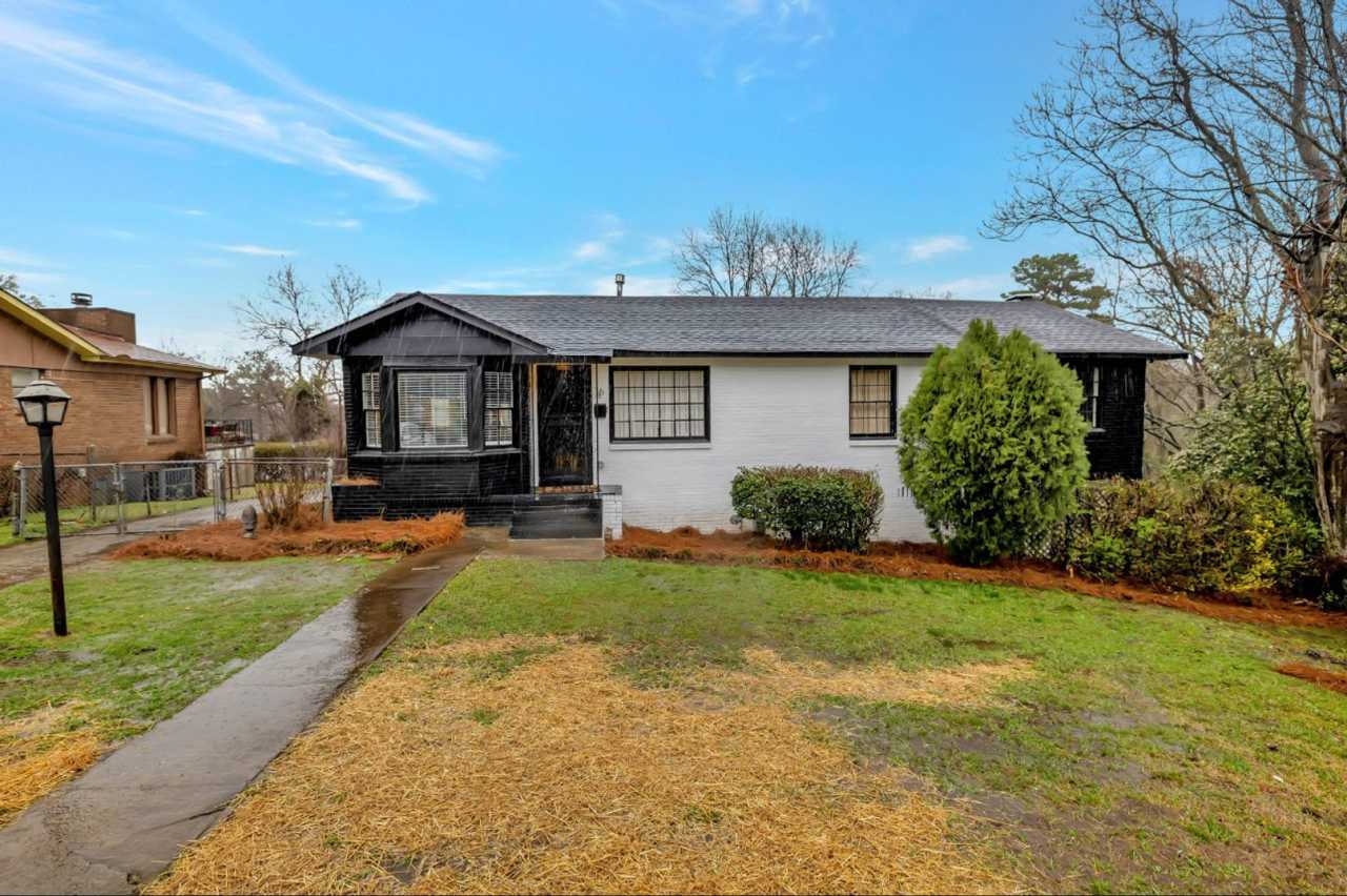 Renovated Home Nestled in Quiet Neighborhood