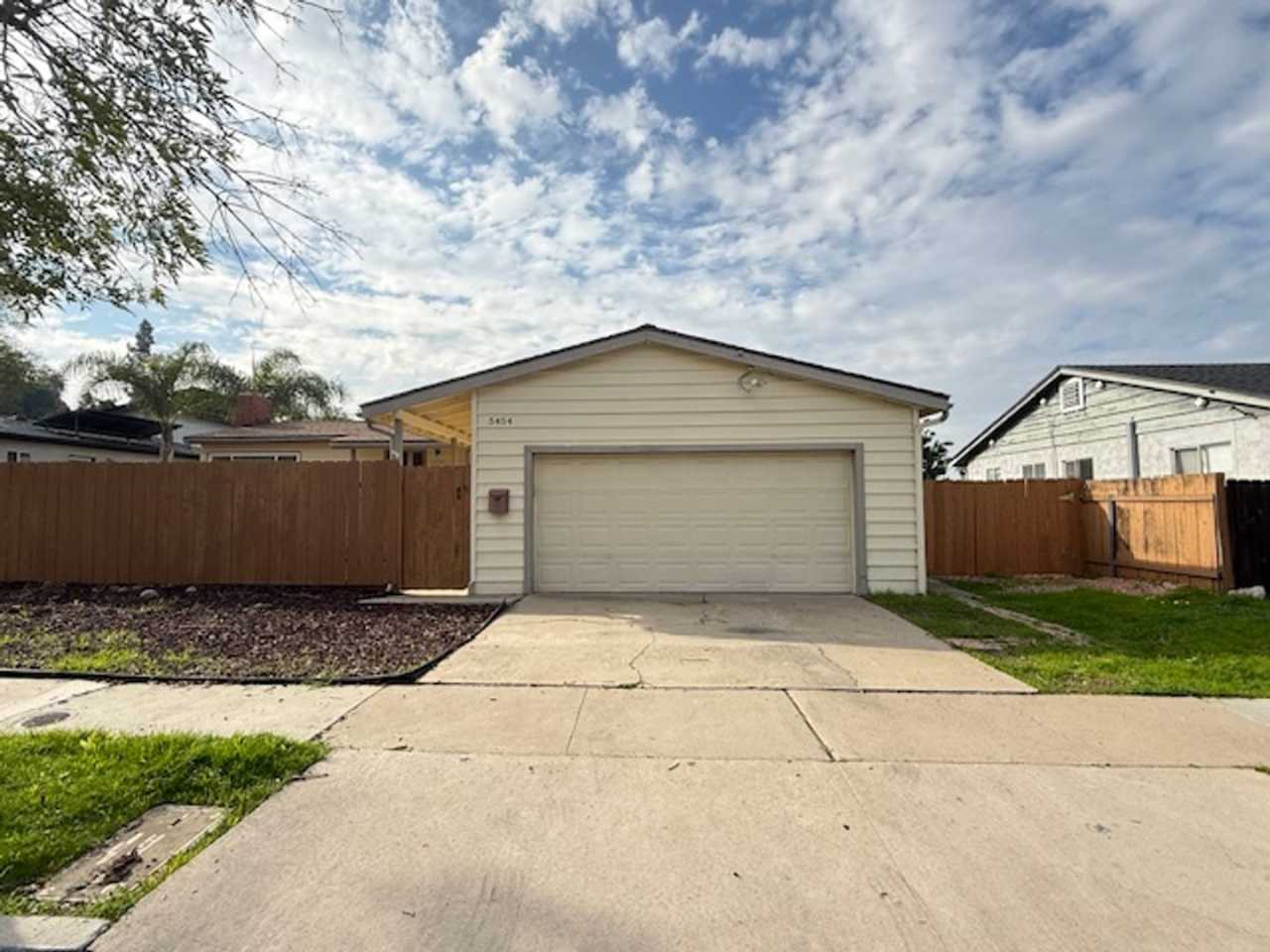 College View Estates Gem – Spacious 3BR Home with Private Yard  RV Parking