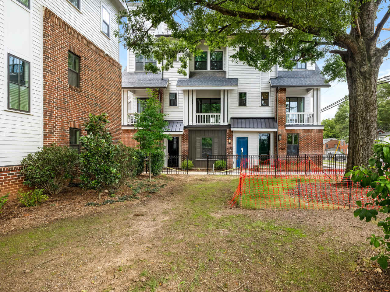 4135 Selwyn Walk Court - 1