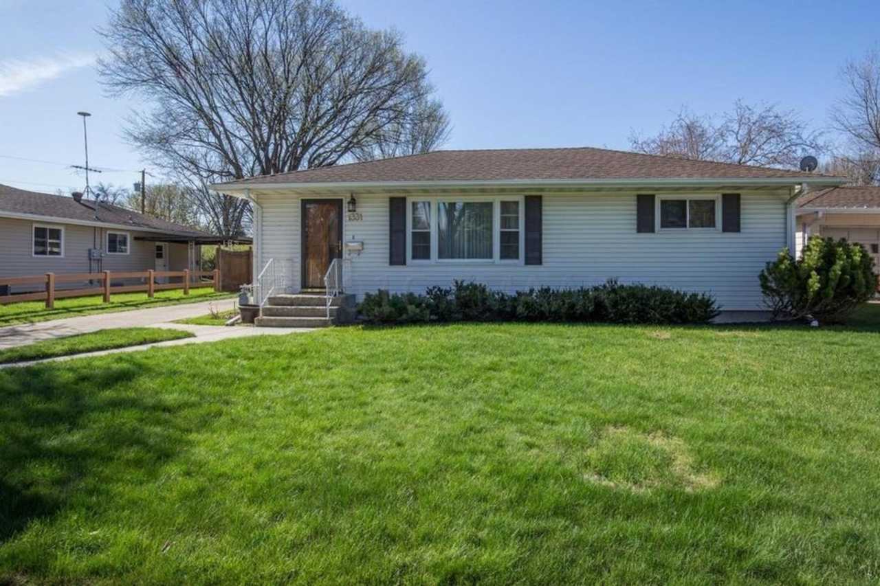 5 Bedroom Home in Moorhead