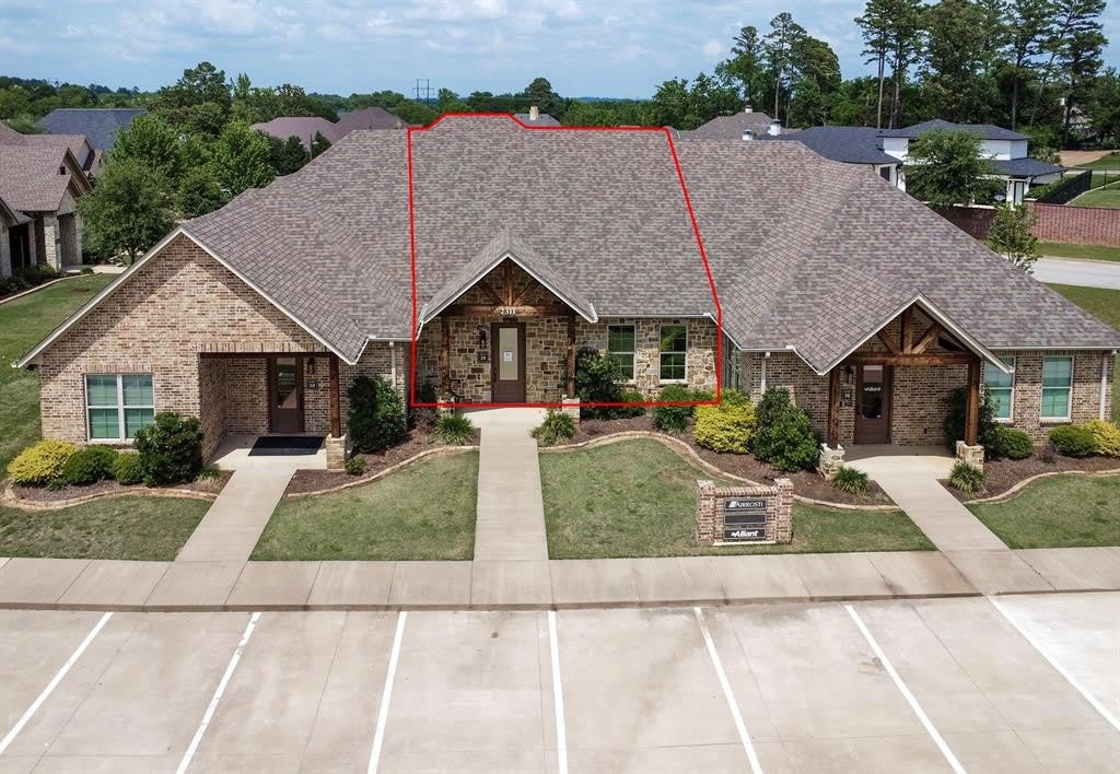 2311 Dueling Oaks Drive