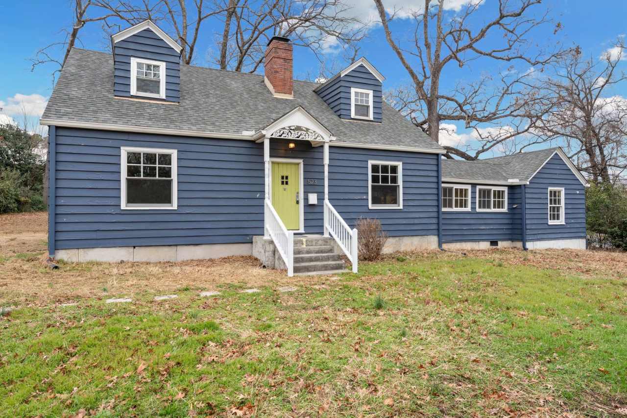 3be/2ba Charming Cape Cod in Old North Durham