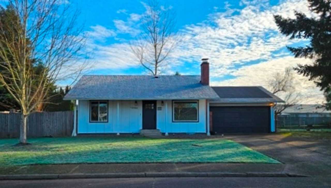 3Bd/1Ba Single Story Home - For viewing!