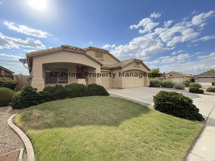 1066 East Penny Lane