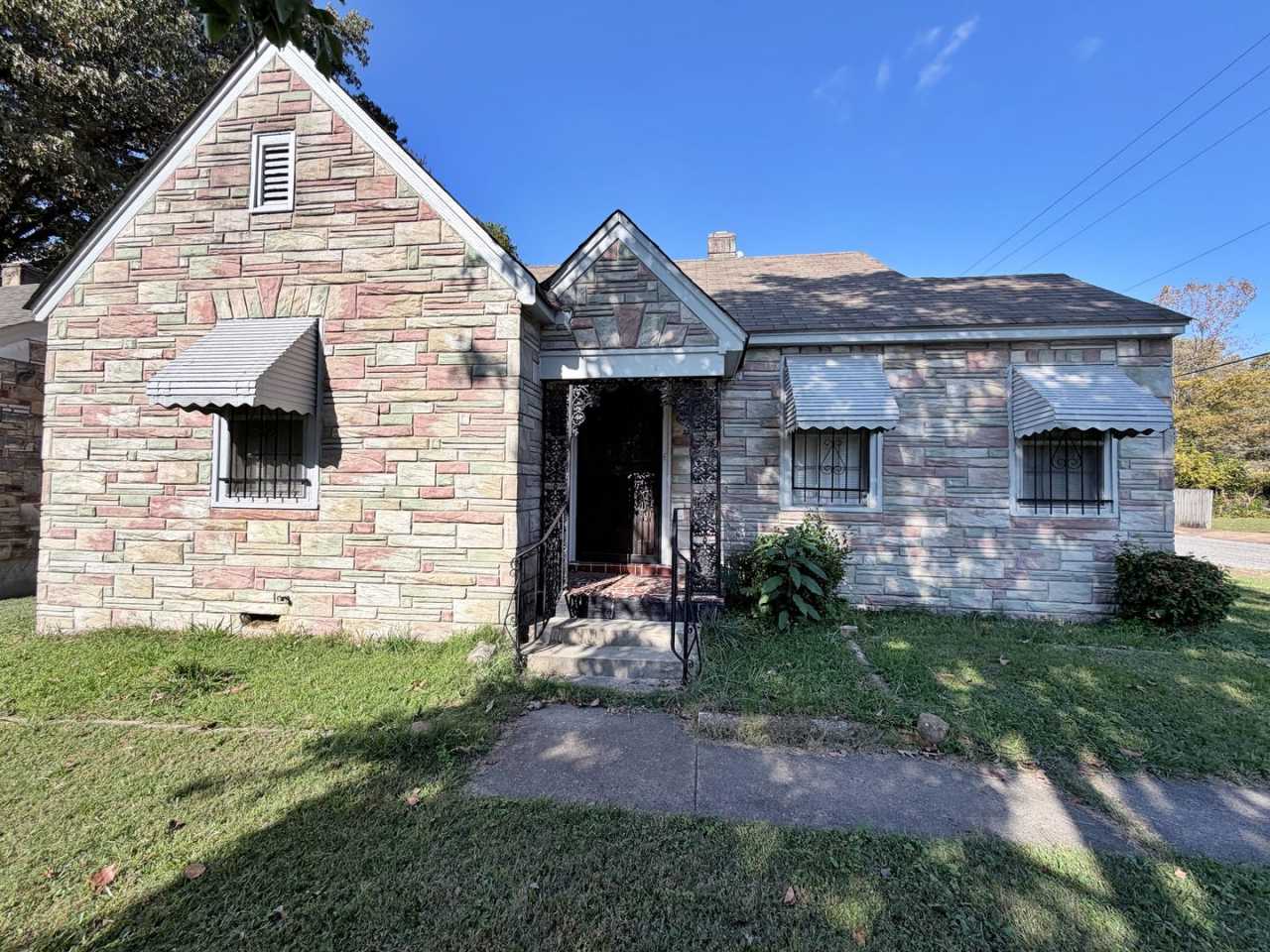 Cozy 3 Bedroom Home Ready for Move In!- $500 Rent Special!