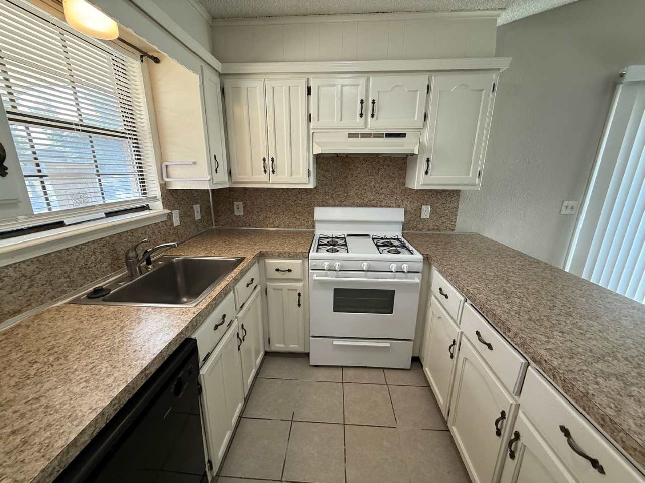 5728 S. Vancouver Ave