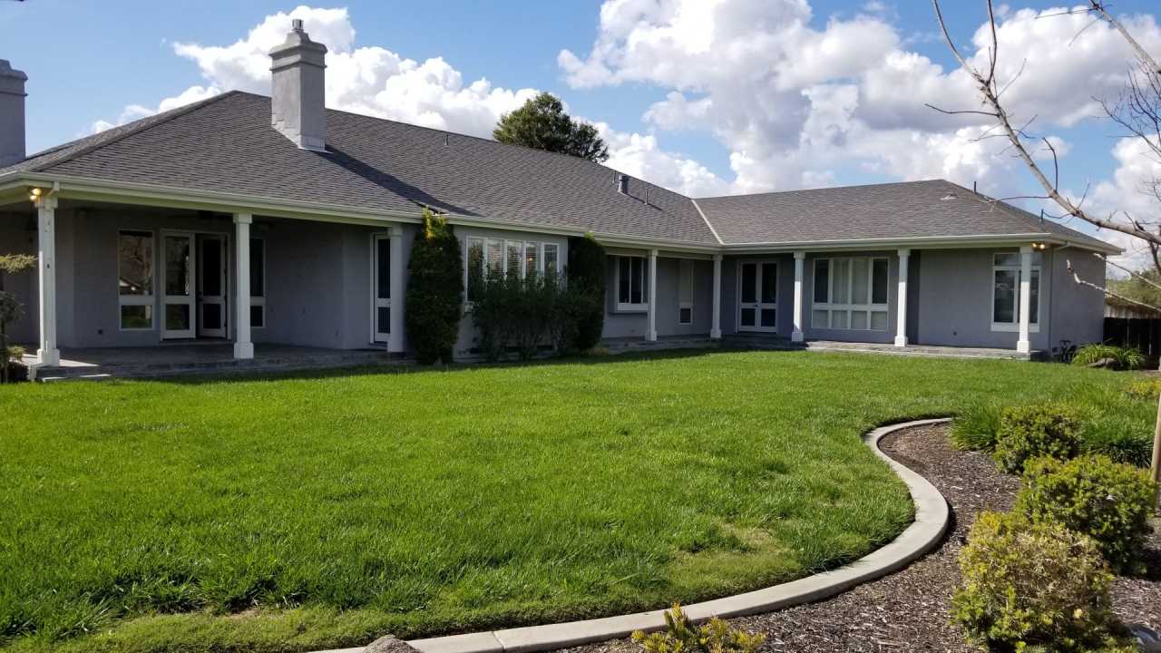 Gorgeous, Corner Lot with all the extras.