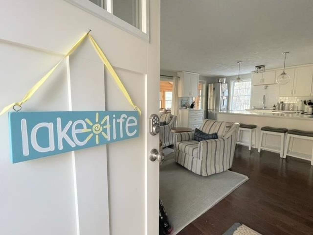 **WINTER RENTAL** Major Rent Reduction - See it Now!