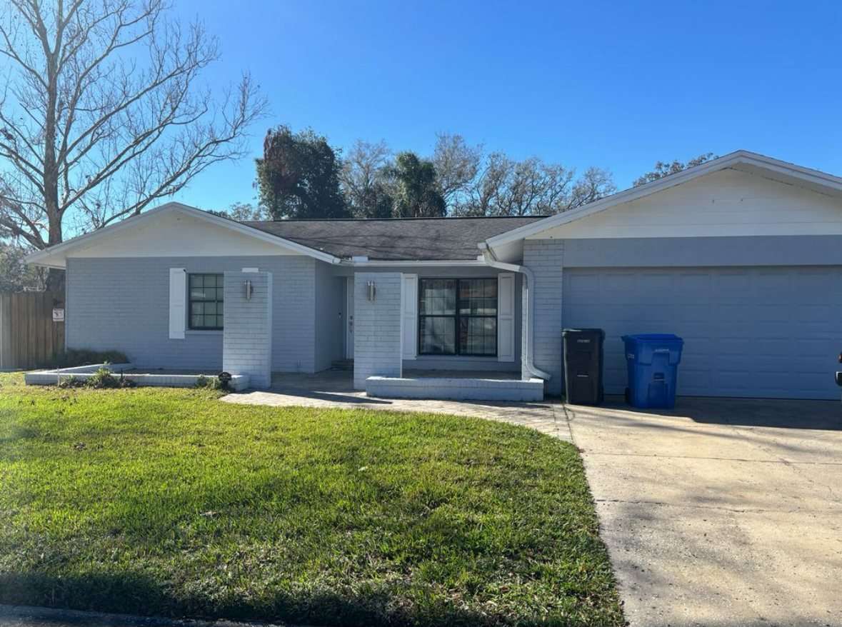 4221 Hollow Trail Drive