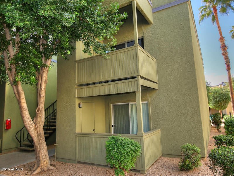 740 W Elm St Unit 105