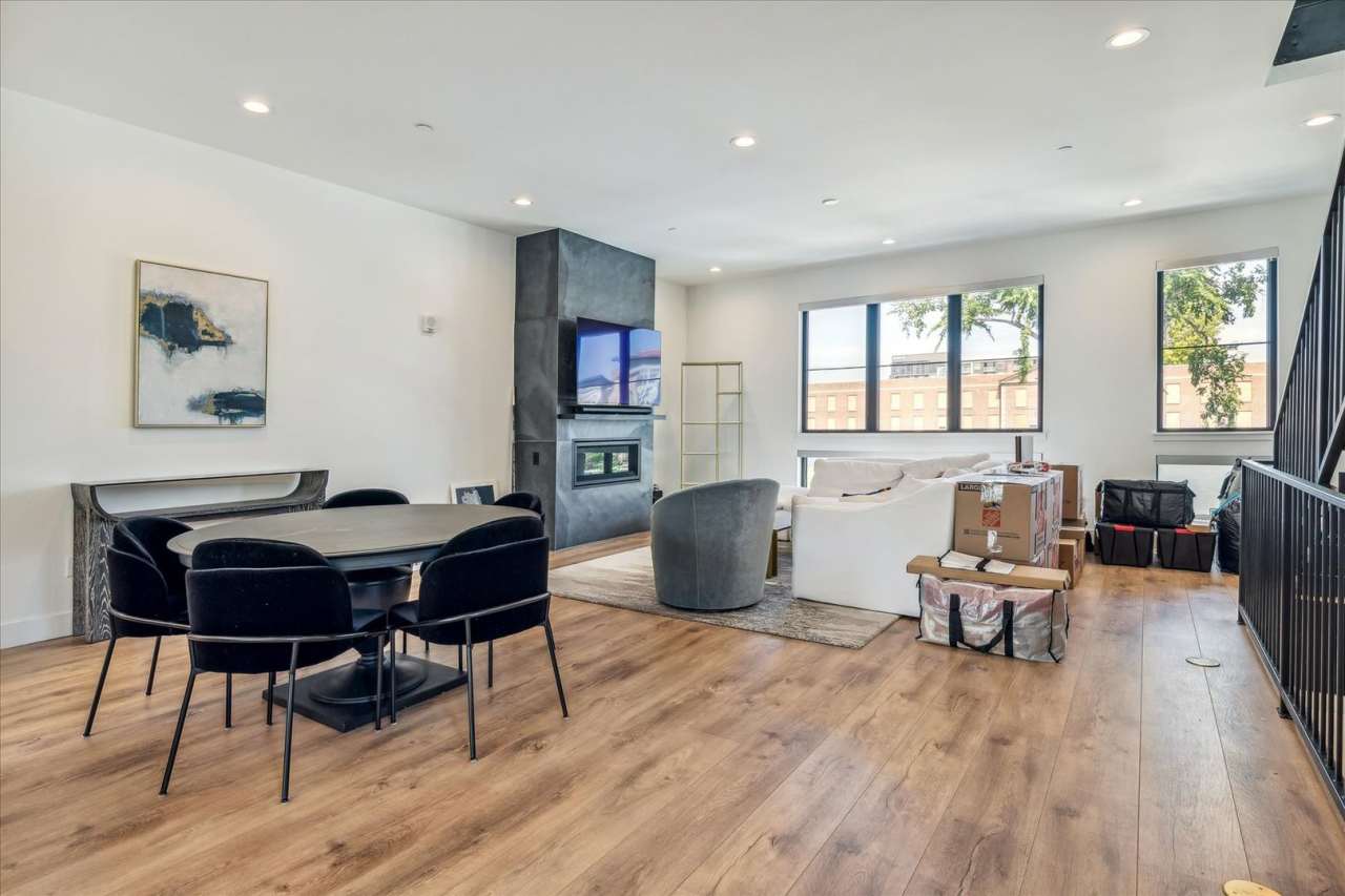 Luxury Rowhome Near Cherry Creek