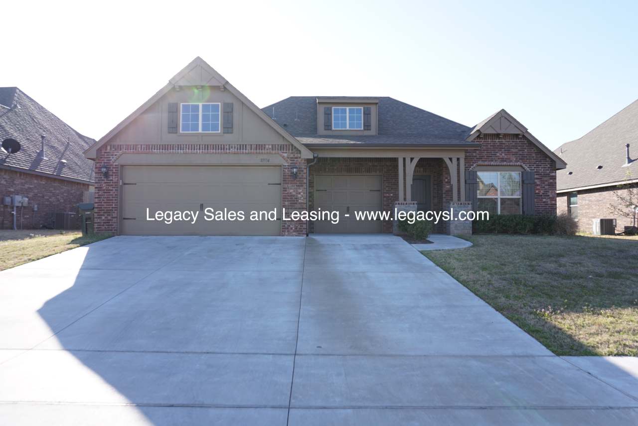 10534 N 121st East Ave