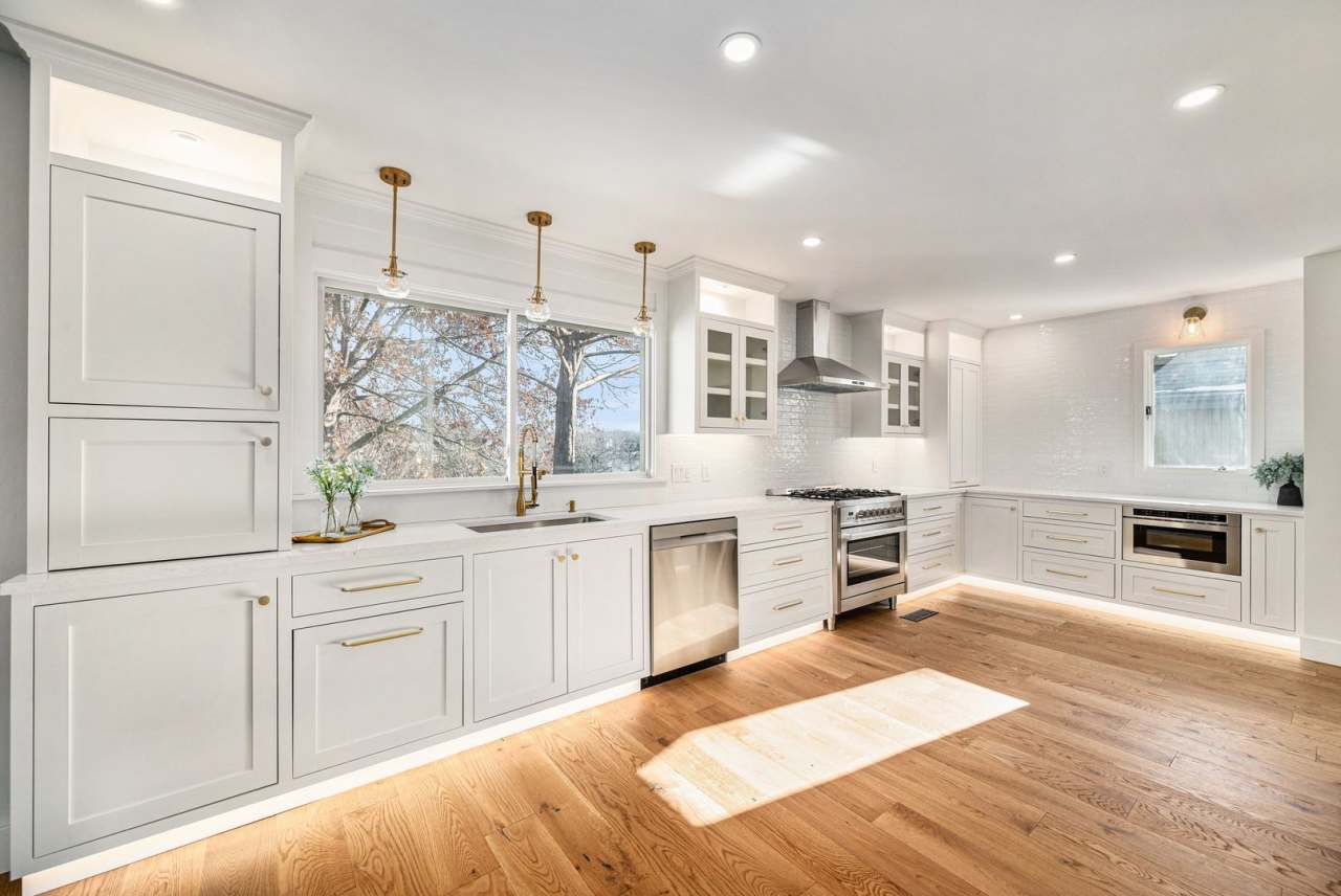 Renovated Lakefront 5 Bedroom Home with 2 Garages!