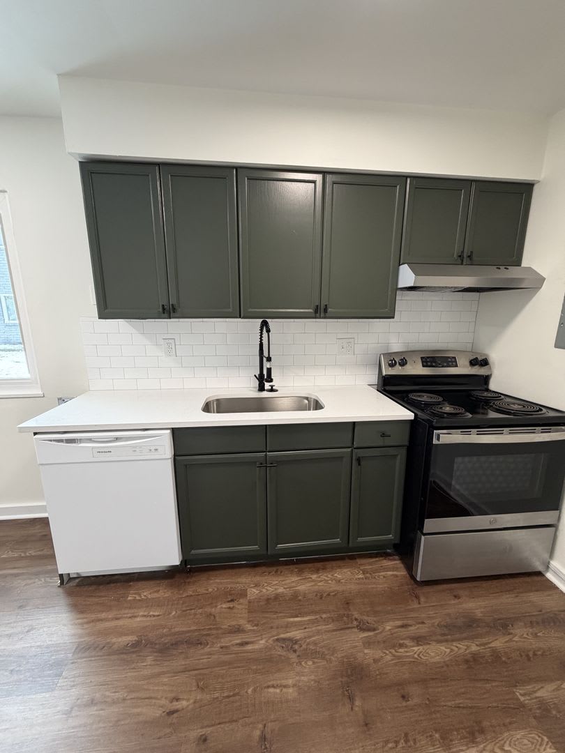 1530 Genessee Ave, Columbus, OH 43211