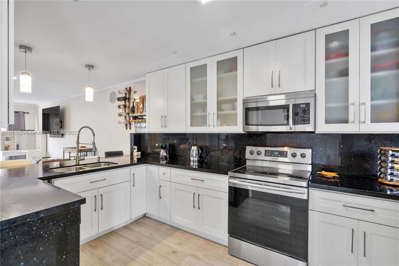 3750 Northwest 115th Avenue