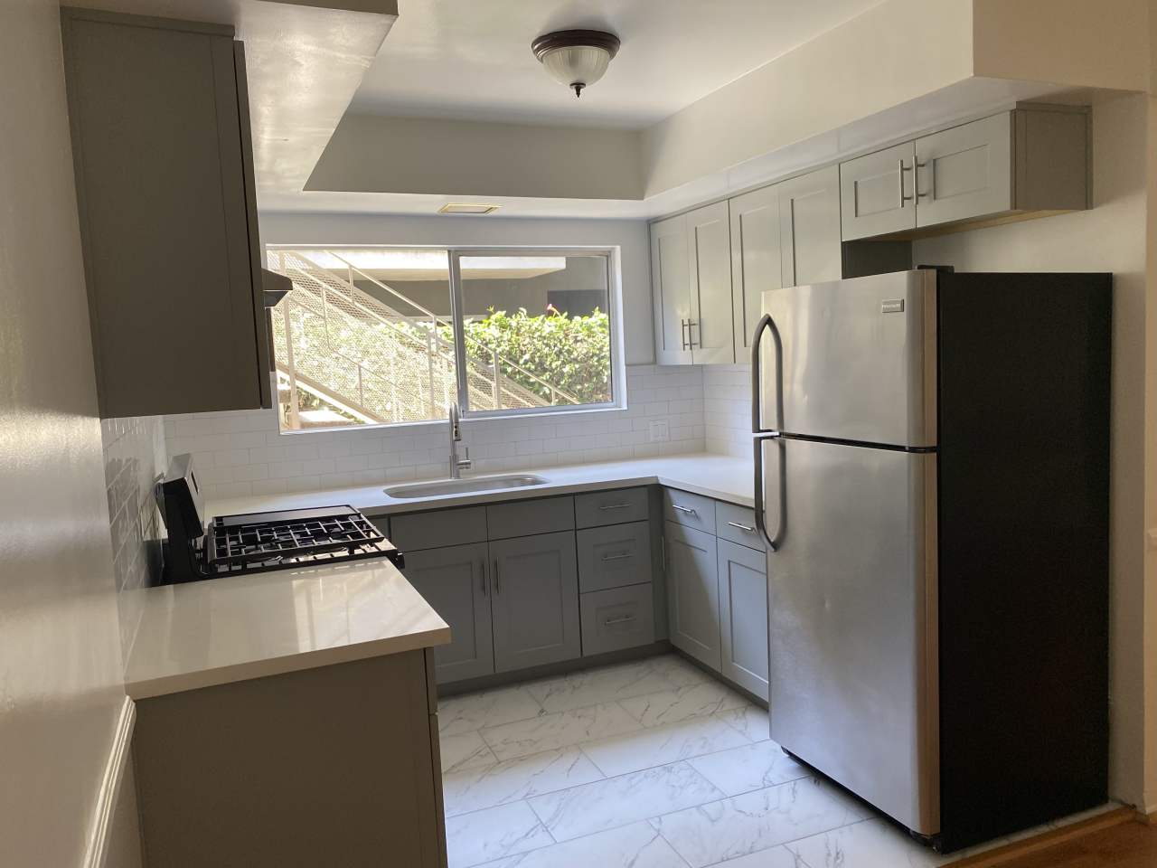 15204 Dickens Street