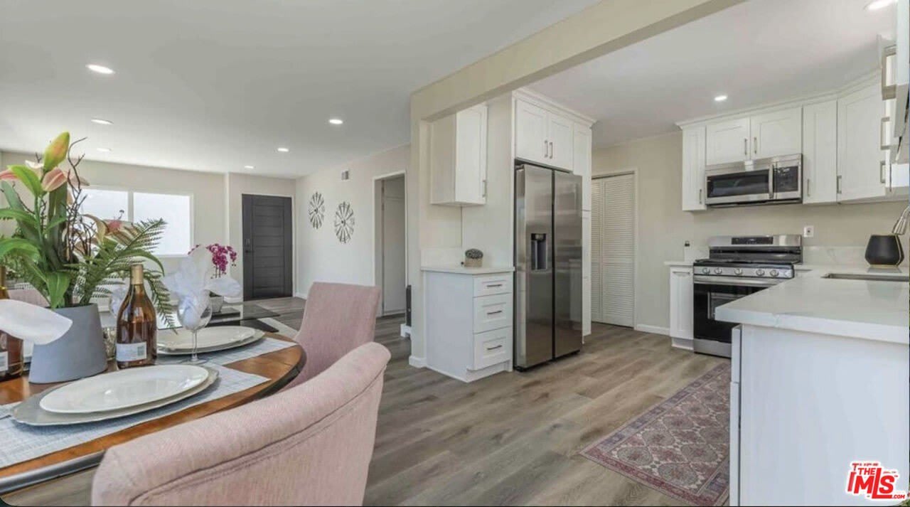 817 N Kingsley Dr unit: 1