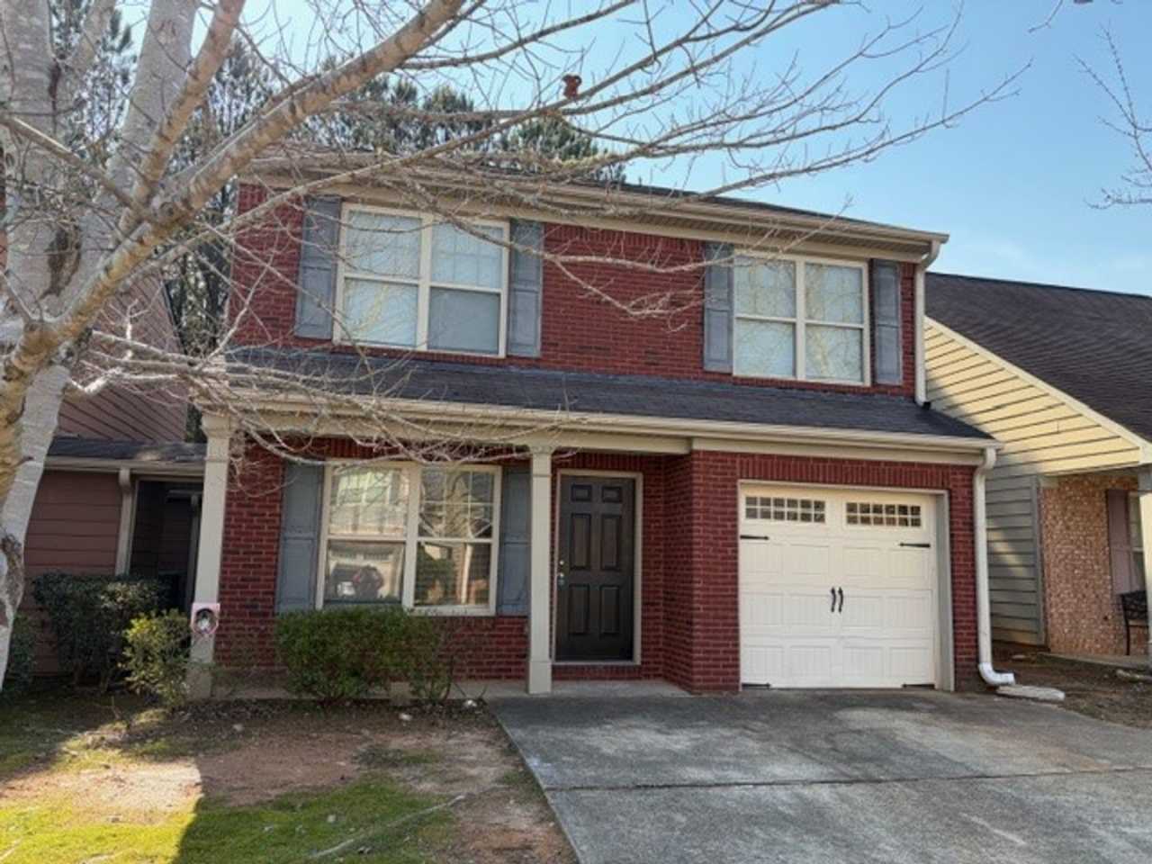 **ASK HOW YOU CAN MOVE IN WITH NO DECURITY DEPOSIT**306 Lauren Dr: 2-story, 3BD, 2.5BA home with 1-car, attached garage. Conveniently located only minutes to I-85 access. Available NOW!