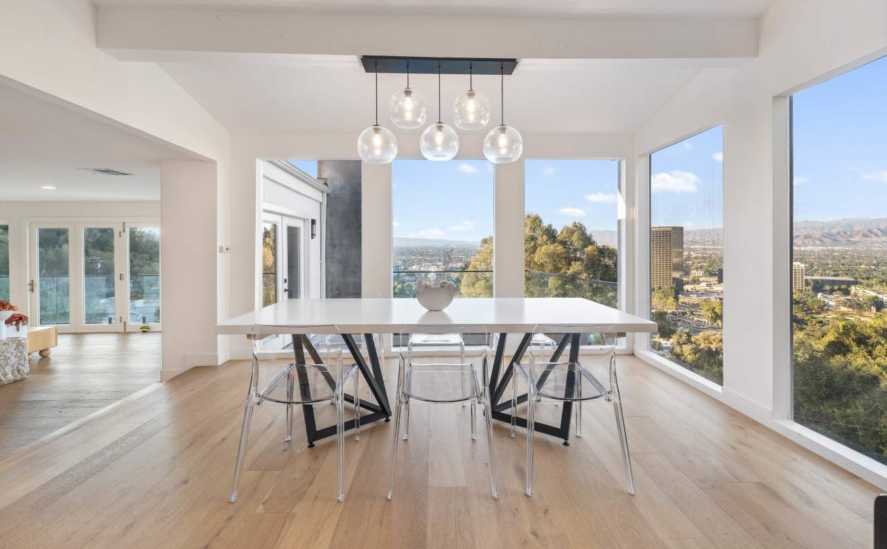 3541 Multiview Drive